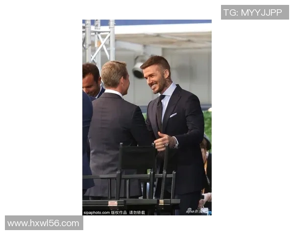 帅气足球明星穿西装的魅力瞬间展现时尚风采与运动精神的完美结合